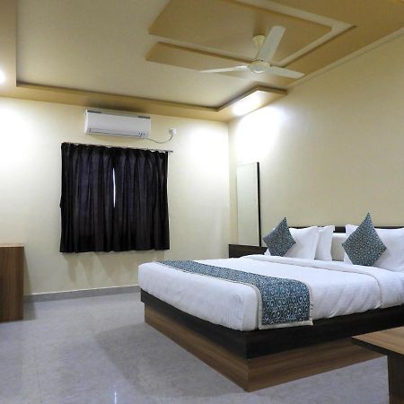 Hotel Somnath Daksh Сомнатх Экстерьер фото