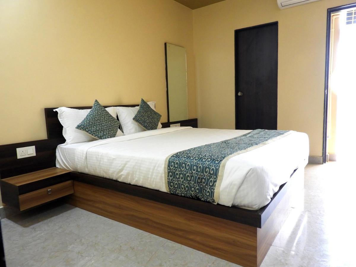 Hotel Somnath Daksh Сомнатх Экстерьер фото