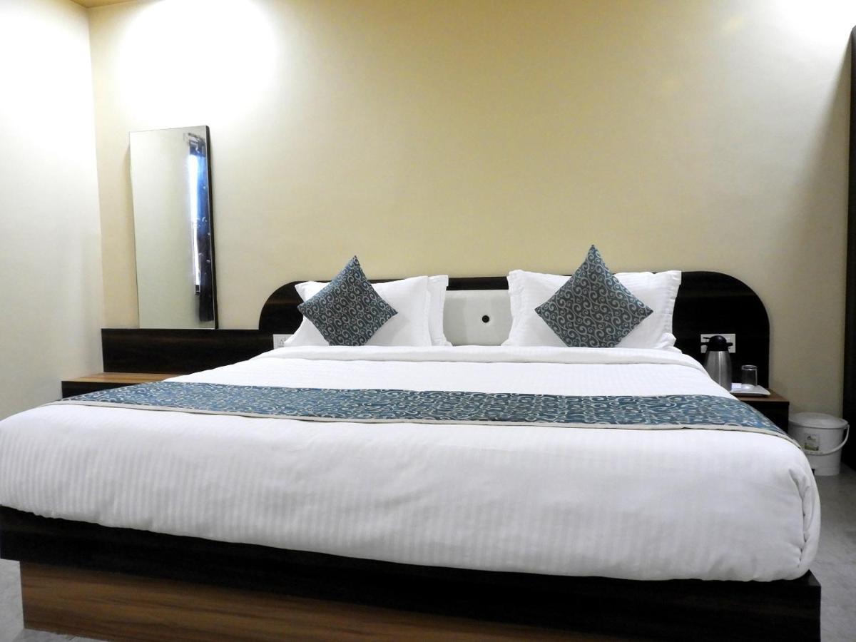 Hotel Somnath Daksh Сомнатх Экстерьер фото